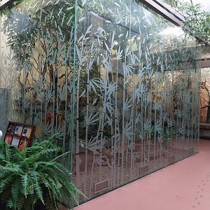 Birdhouse - Bird-of-Paradise aviary