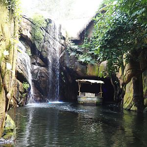 Jungola - Rimbula greenhouse - Rimbula river boat ride - Waterfall and entrance of cave, 2024-06-23