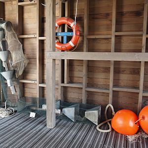 Nortica Hafên port themed area - Seafood trapping materials as theming, 2024-06-23