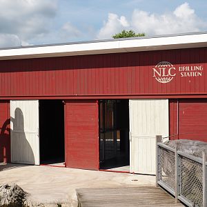 Nortica - Harbor seal holding building with drilling station theming, 2024-06-23