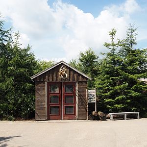 Nortica - Entrance to Raccoon Creek trail, walkway with beaver viewing areas, 2024-06-23