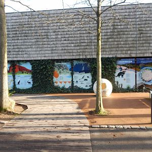 Signage for Tasmanian animals 261124