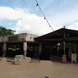 Serenga - Covered walkway outside gift shop and covered eating area, 2024-06-23