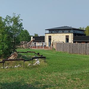 Zamocs Zoo - Giraffe building