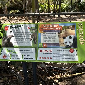 Brazilian tapir signage (near giraffes)