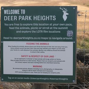 Welcome signage, Deer Park Heights (Queenstown)