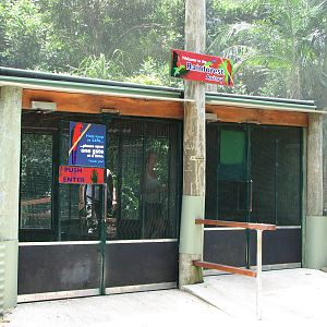 Australia Zoo 2007 - Entrance to the Rainforest Aviary