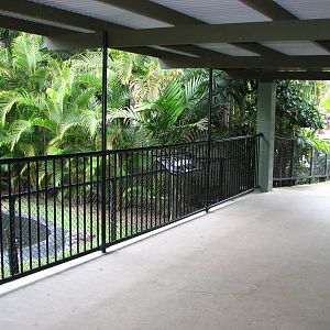 Australia Zoo 2007 - Front of an American Alligator exhibit