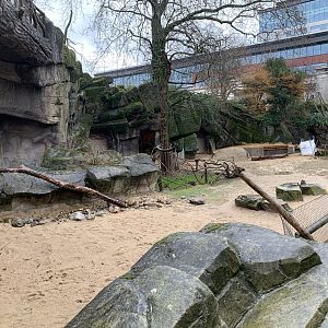 Changes to the alpaca enclosure