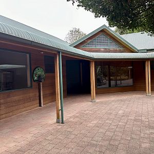 Paradise Valley Springs - Cafe/Office Building