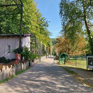 Birds of Prey aviaries