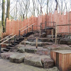 01 2025 - New chimp enclosure visitor stand at viewpoint #3