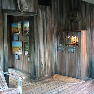 Gaylord Palms - Everglades Atrium - Sawgrass Place Herpetariums