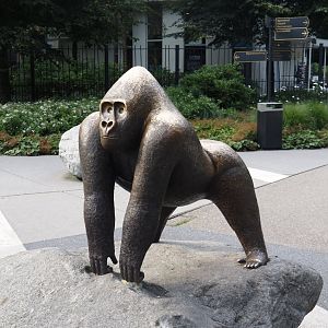 Gorilla statue, 2024-08-18