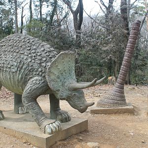 Dinosaur area - Saitama Childrens Zoo