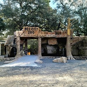 Bee City Zoo Entrance - March 2025