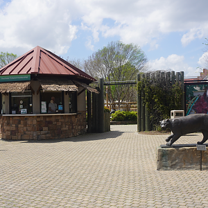 Apr. 2025 - Zoo Entrance