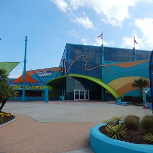 4/1/2025 - Aquarium Entrance