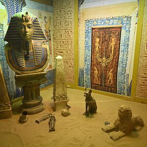 Reptile Wing - The (very Egyptian) Banded Egyptian Cobra Exhibit