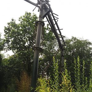 Extendable monkey bridge between Javan langur exhibit and Bornean orangutan islands, 2024-08-18