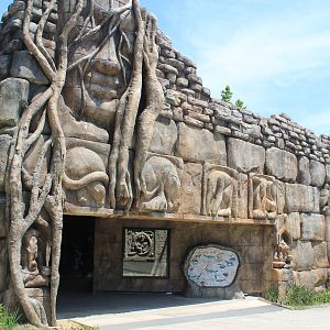 Okinawa Zoo - "Unexplored Areas of Hunters" entrance