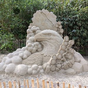 Sand & Zoo event - Eagle sand sculpture