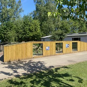 Asian small-clawed otter enclosure 090525