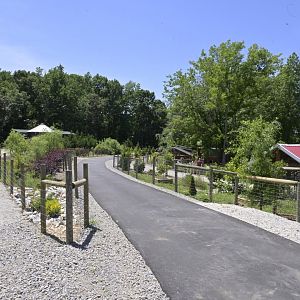 Broadway Zoological Park - Landscaping and Scenery