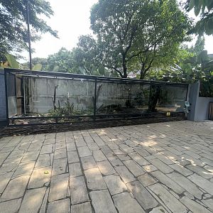 mixed monitor exhibit - museum komodo