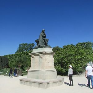 Jardin des Plantes de Paris - Monument to Carl Lamarck