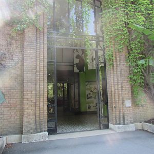 Jardin des Plantes de Paris - Monkey House entrance