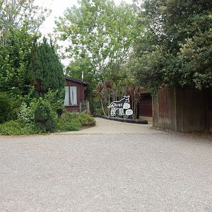 Entrance to Okapi area 150725