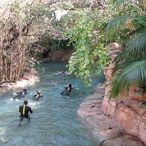 Discovery Cove - Explorers Aviary - Wind-away River