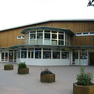 Allwetterzoo Munster 2004 - Outside the Sea Lion and Dolphin House