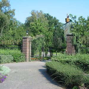 Dierenpark Rhenen 2004 - Gate before the actual entrance
