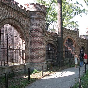 Wroclaw Zoo 2008 - Old Bear Castle now used for owls