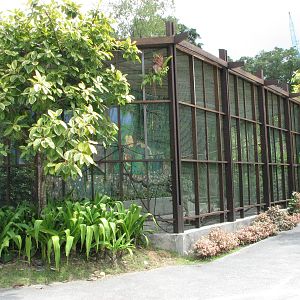 Sentosa Island Multi-animal Encounters 2008 - Front view of the aviary