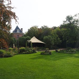 View of lawn and gardens in front of 1780 manor house, from seating for raptor show, 2023-09-19