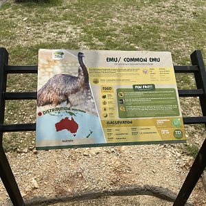 emu signage - aviary park
