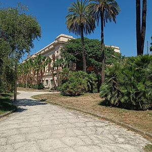 Acquario di Napoli - View towards Stazione Zoologica from Villa Communale park