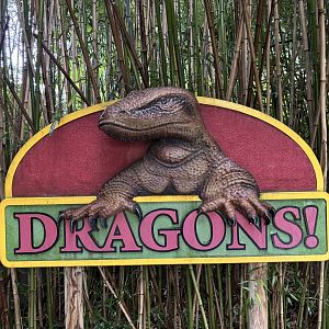 Dragons! Sign - Cincinnati Zoo
