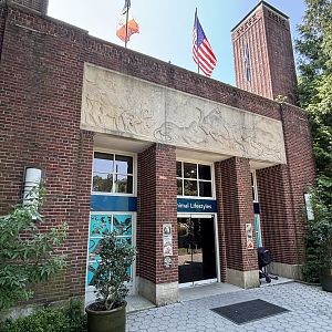 Animal Lifestyles Building