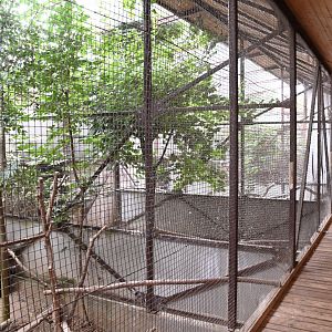 paraZOO - row of aviaries