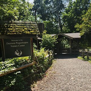 Denison Pequotsepos Nature Center - Entrance
