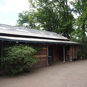 Black lemur and Ring-tailed lemur house, 2025-05-17