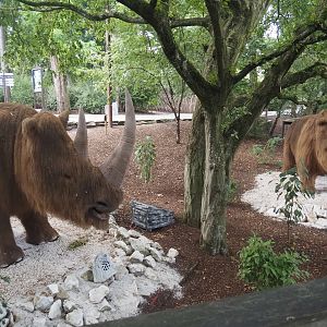 Prehi Daiza: Lands of the Past - Land of the Mammoths - Woolly rhinoceros animatronic models, 2025-09-01