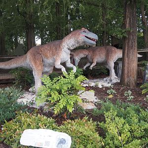 Prehi Daiza: Lands of the Past - Polar Zone with polar dinosaurs - Nanuqsaurus animatronic models, 2025-09-01