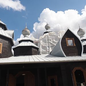 Russian restaurant Izba roof renovation, 2025-09-01