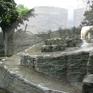 Zoo Praha - Side-view of the Polar Bear exhibit