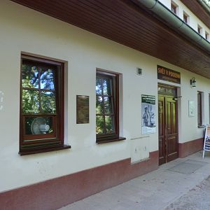 Entrance to the "Underground world" and the Hanzelka and Zikmund museum -Zoo Plzeň (2025)